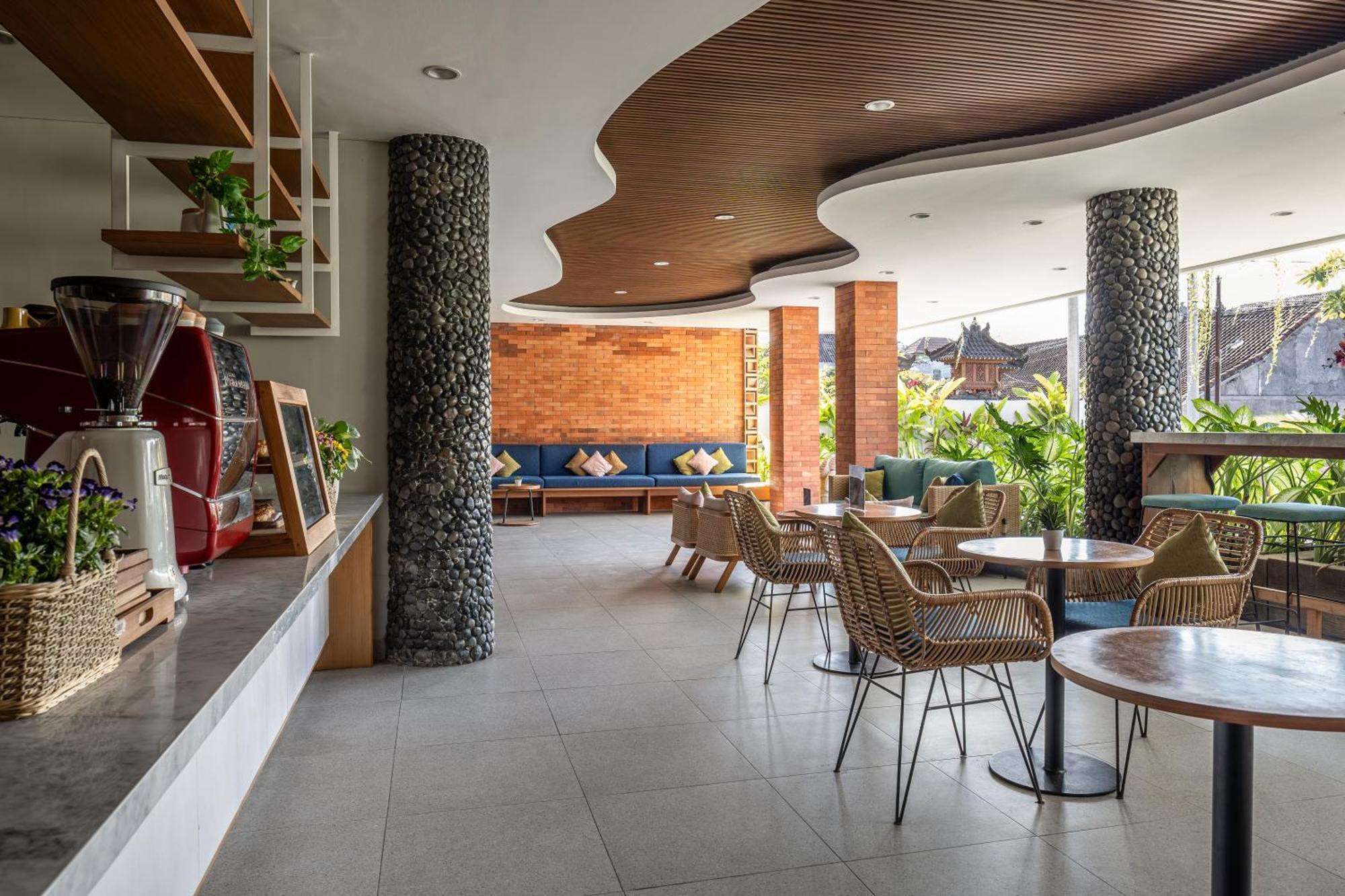 Aralea Coliving Hotel Denpasar  Exterior photo